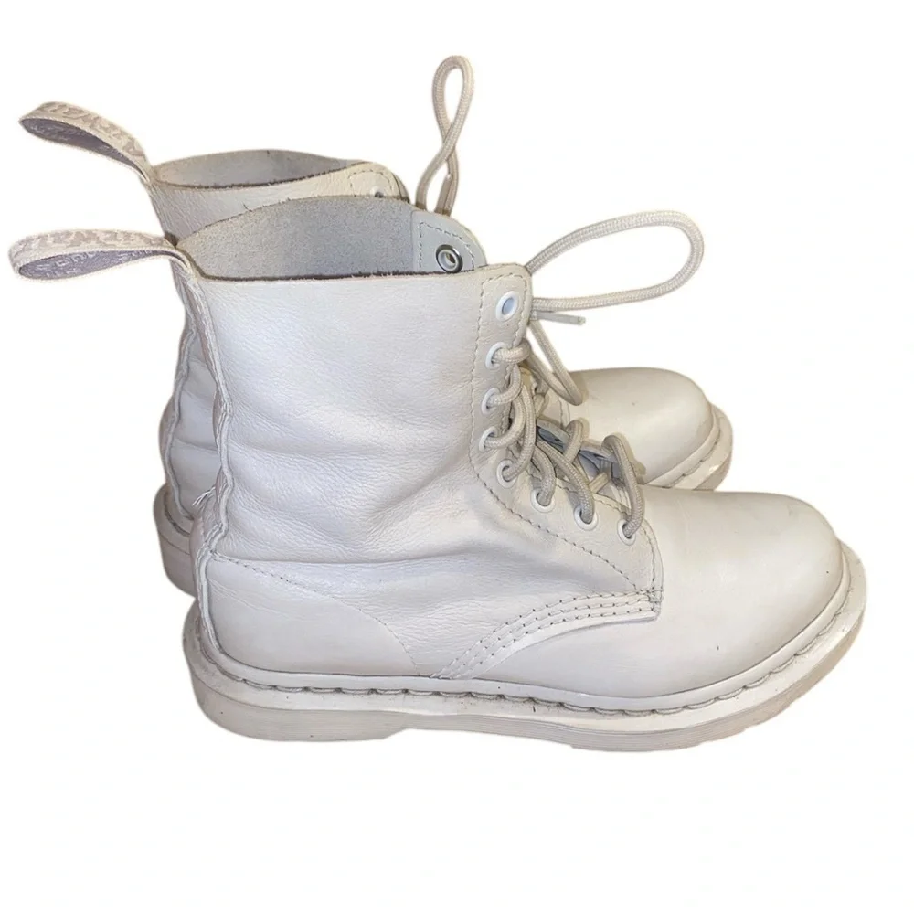 Dr. Martens 1460 Pascal Unisex - Mono White Leather Boot - Gorpcore - lug -